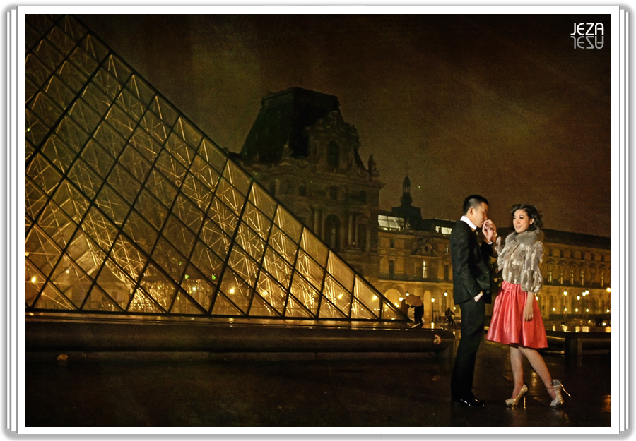 Anna and Perry Paris Photo shoot Engagement Pre Wedding  louvre