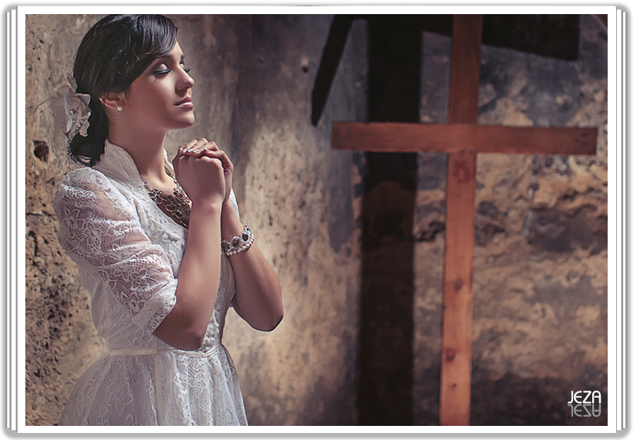 San Antonio Bridal Session â€“ vintage wedding dresses