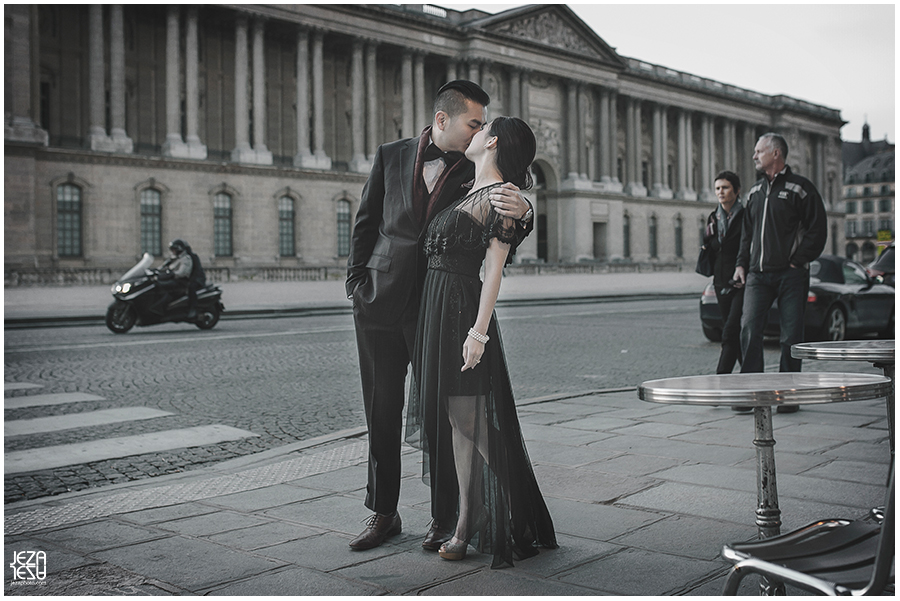 mimi & eddy Paris Pre Wedding near du musée du Louvre