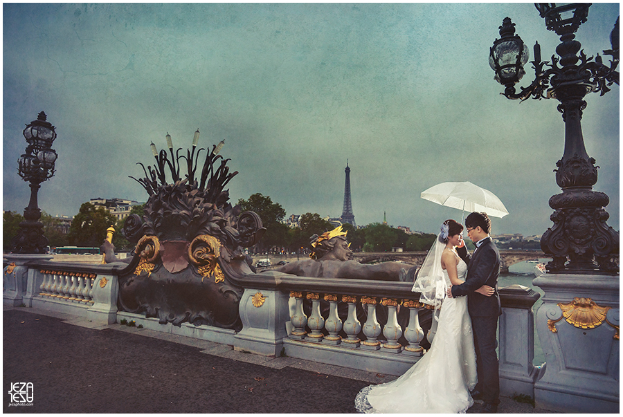 JS Paris Pont Alexandre III Pre Wedding Photogaphy Session