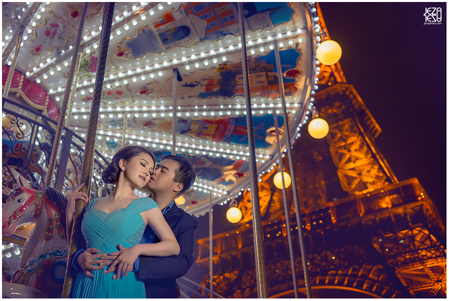 paris eiffel tower Wedding Photo paris eiffel tower merry-go-round