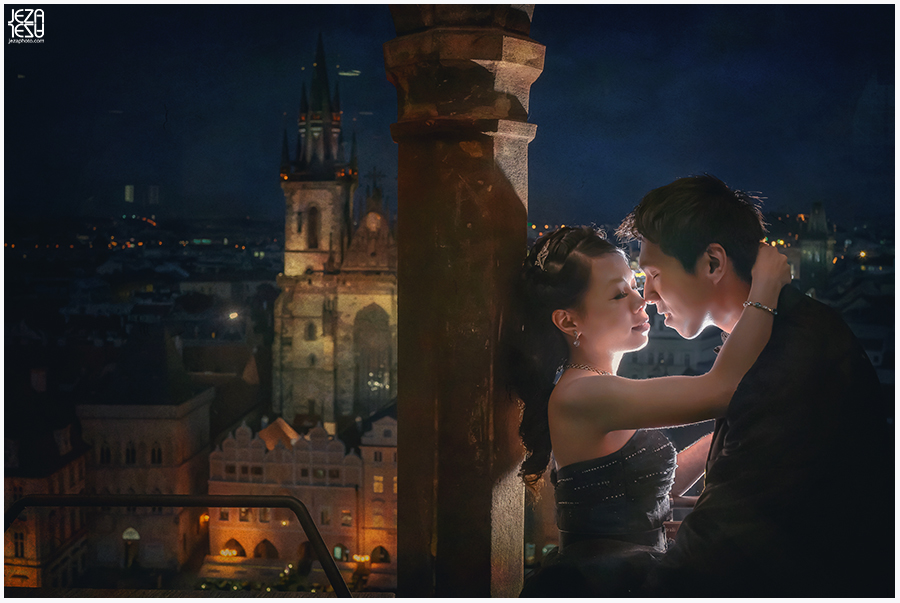 Czech Republic, Prague Pre Wedding Session The Prague Astronomical Clock