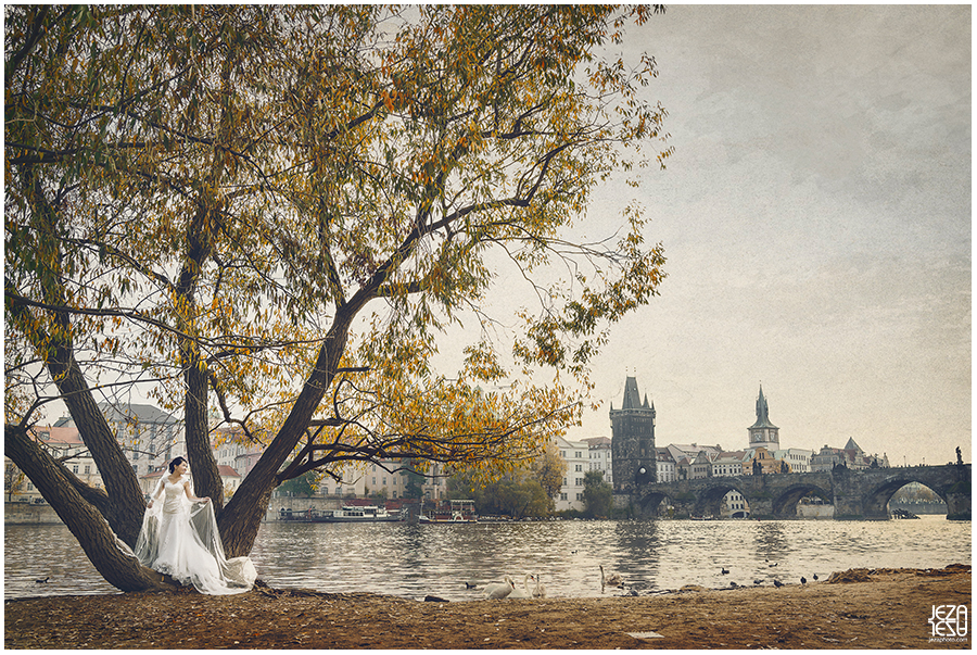 Czech Republic, Prague Pre Wedding Session on the Charles Bridge.