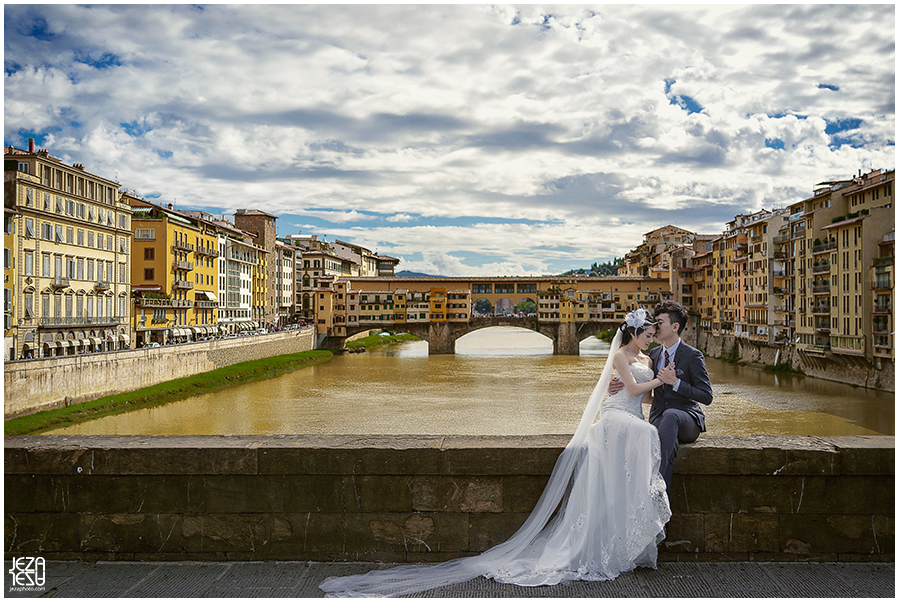 Florence, italy Pre-Wedding on Ponte Vecchio