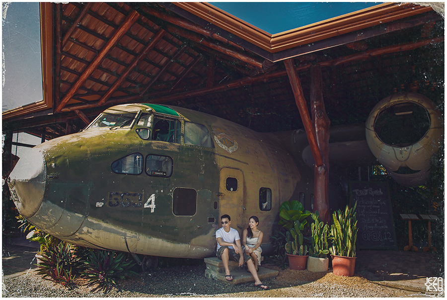 costa rica manuel antonio Engagement photo session and destination Wedding