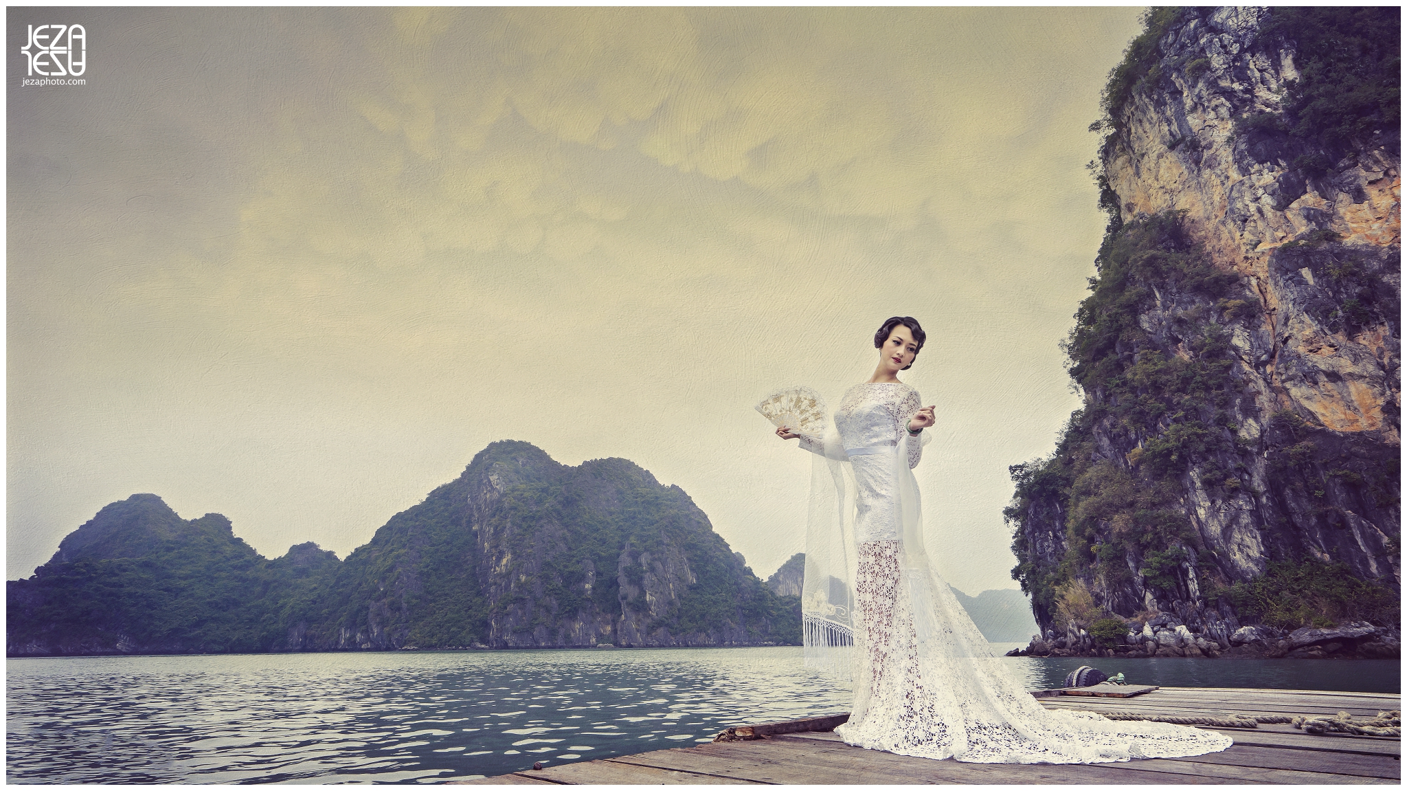 Asia Vietnam Pre Wedding Engagement on a Boat