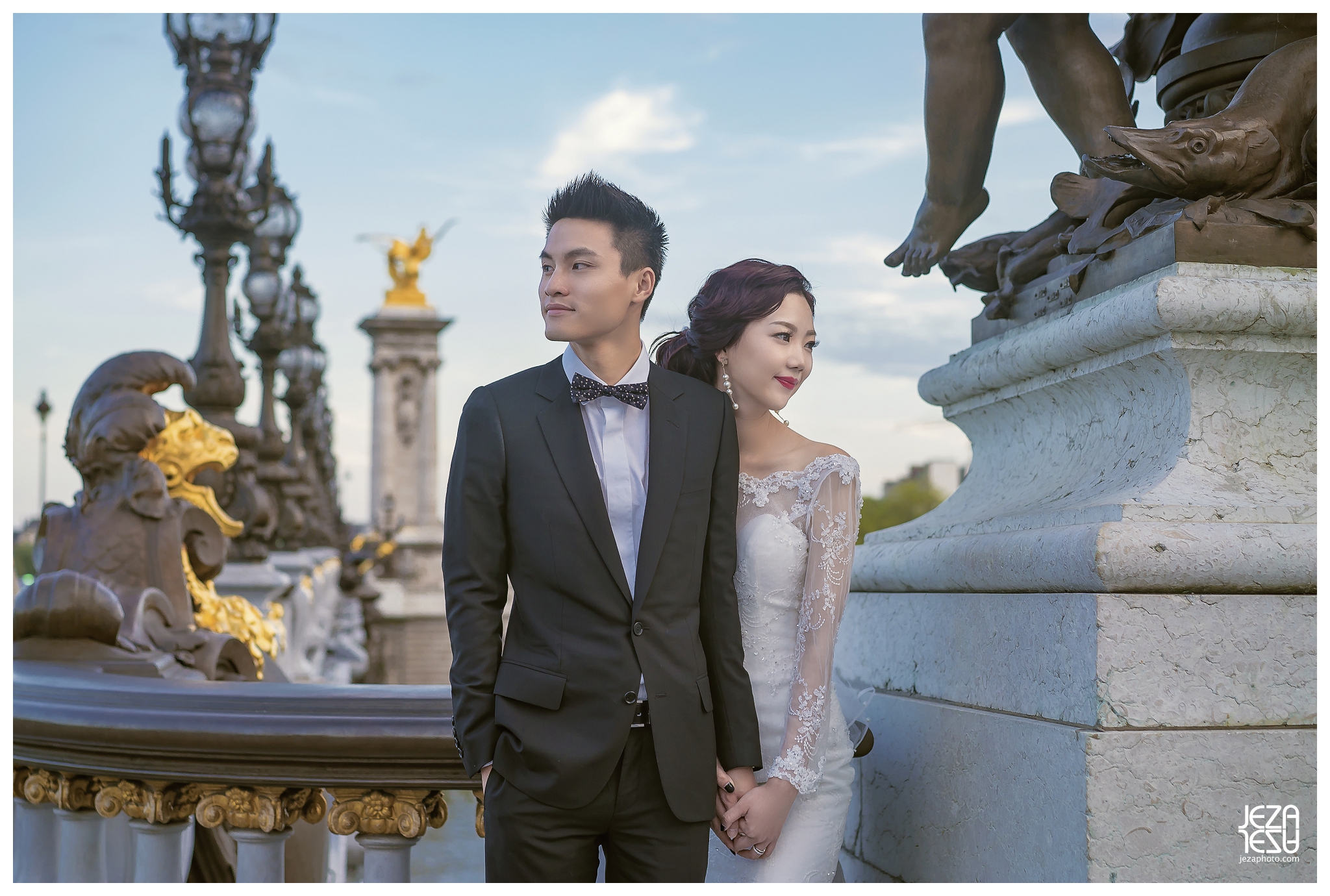 paris Pont Alexandre III The Eiffel Tower Musée du Louvre pre wedding engagement photo session by jeza photography zabrina deng and jeremy chan